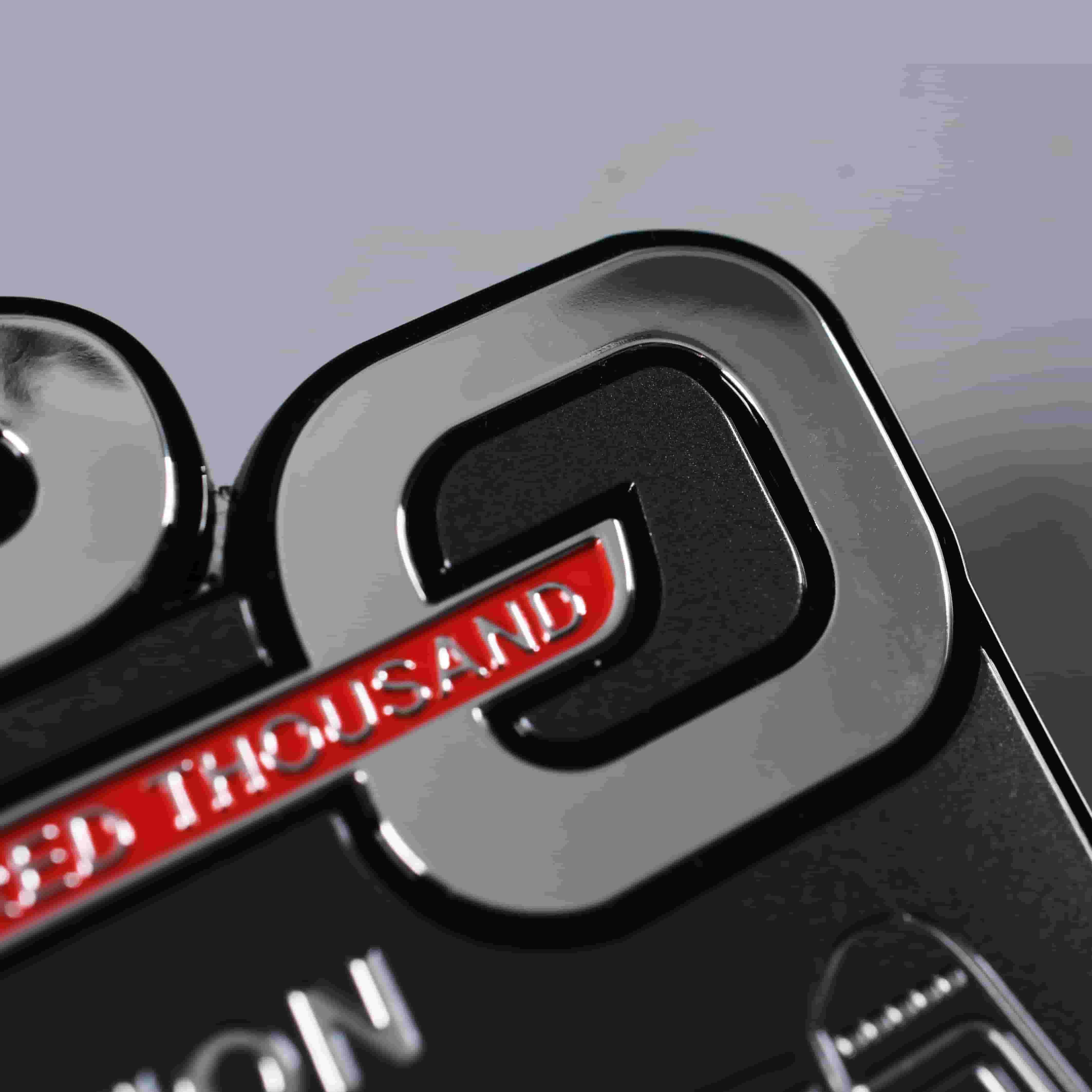 Khắc bảng tên bằng kim loại Logo nhôm