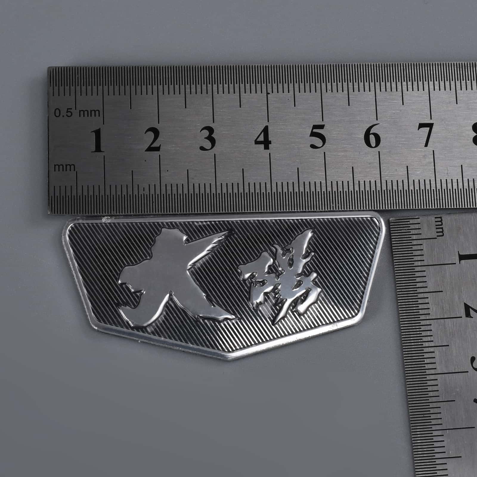 Logo thương hiệu Logo nhôm nổi bật