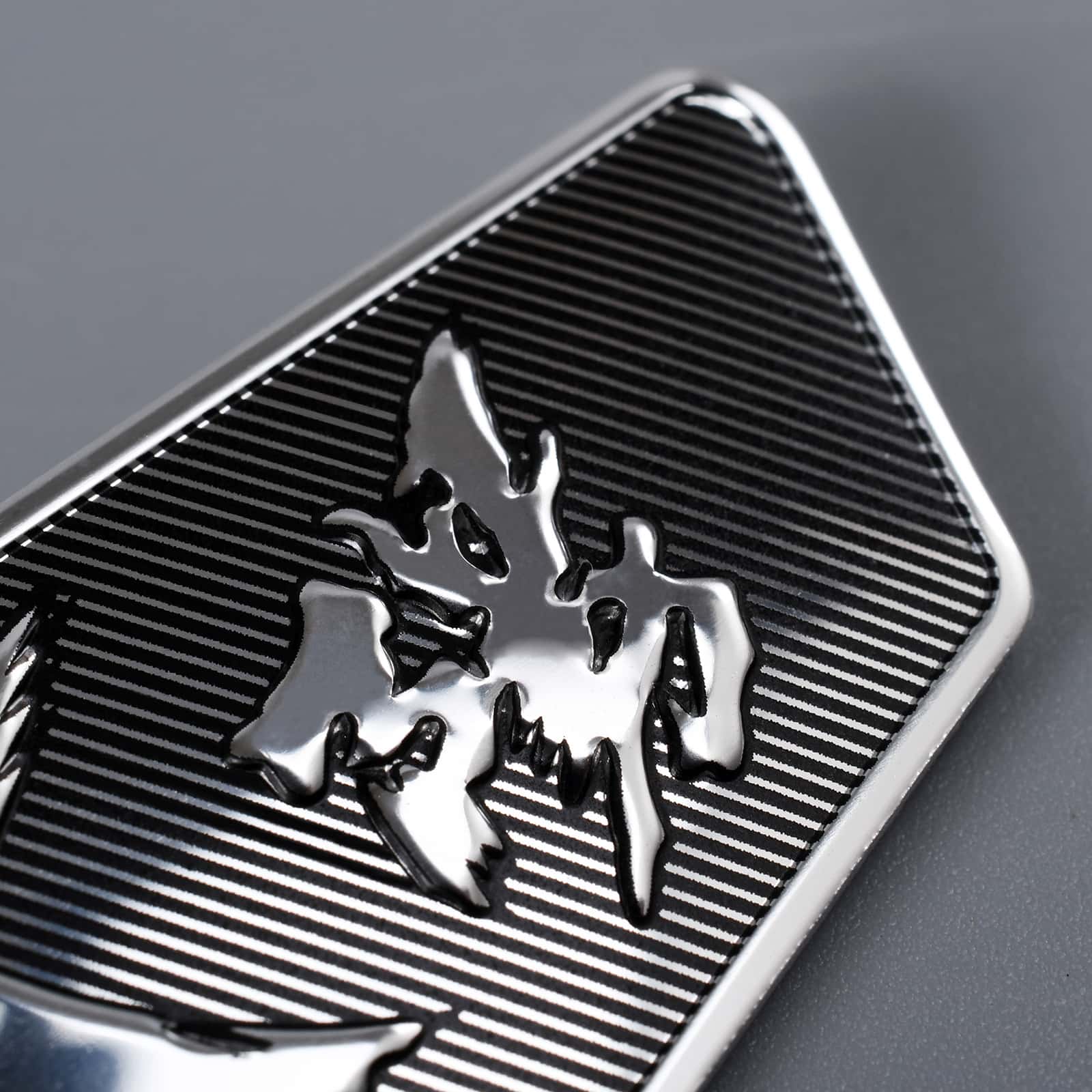Logo thương hiệu Logo nhôm nổi bật